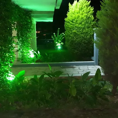 Eliza Houses 公寓 *